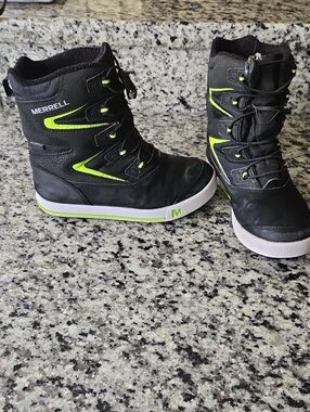 Merrell Kids Black and Neon Green Waterproof Snow Boots Size 1